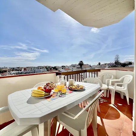 Apartment Skylight 2 With Pool By Homing Albufeira